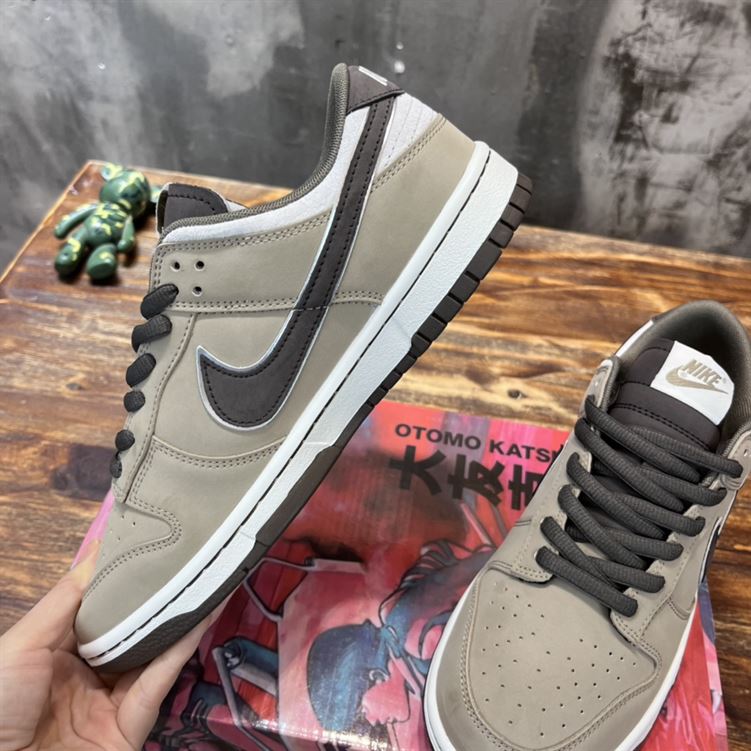 NIKE SB DUNK LOW SNEAKER – NSN020