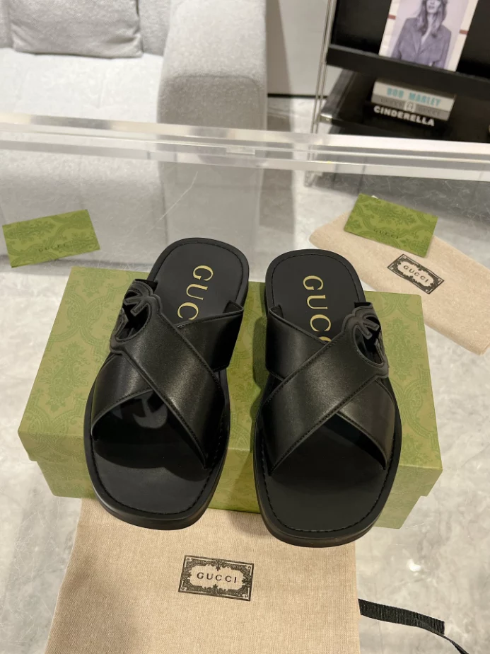 GUCCI MEN’S SLIDE SANDAL – GSL069