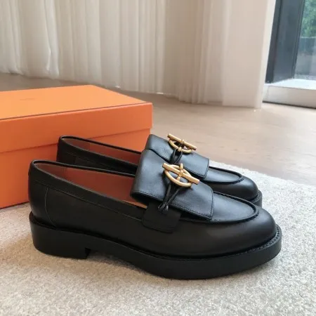 Hermes Women’s Impact Loafers in Black Leather – HM051