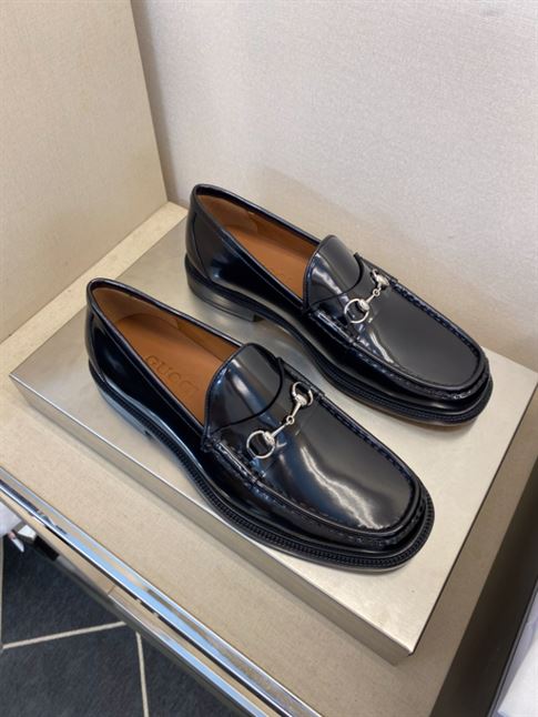 GUCCI HORSEBIT LEATHER LOAFER – GL044