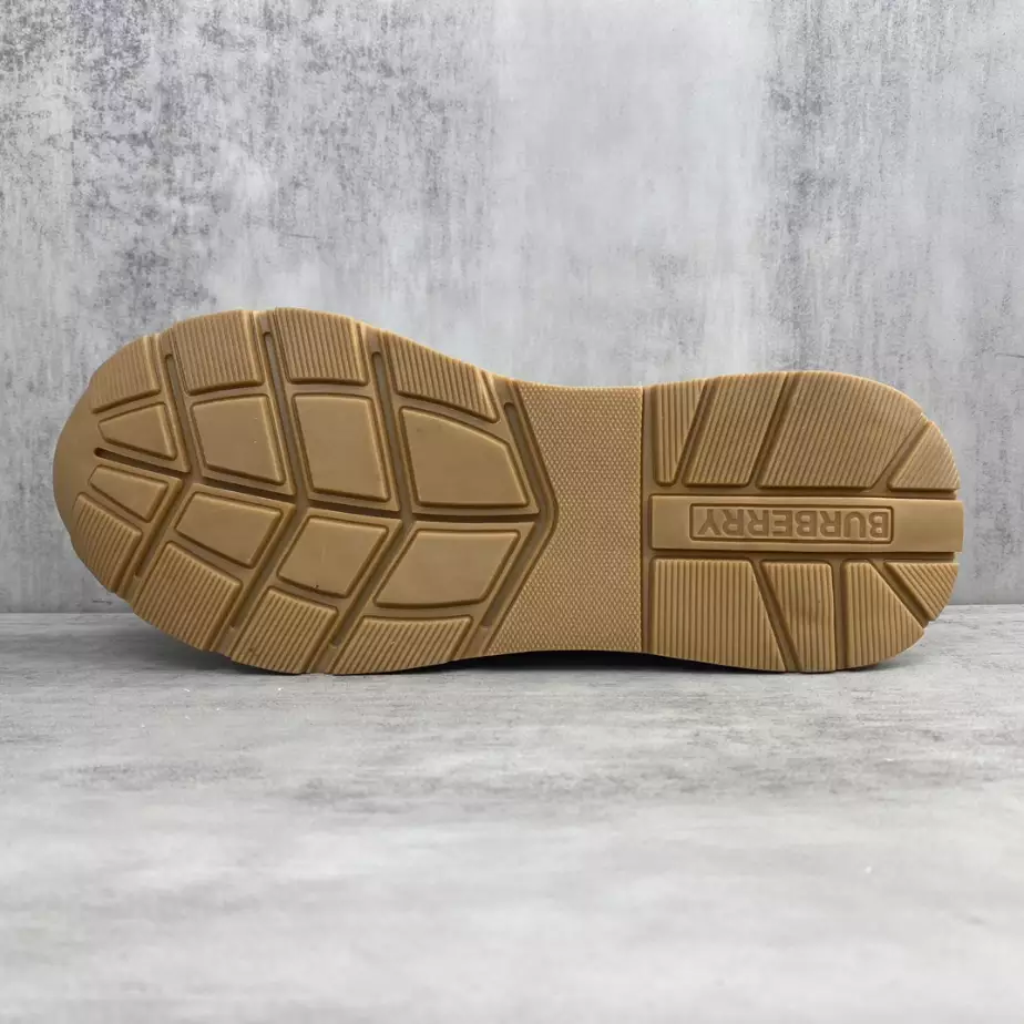 BURBERRY PLATFORM SNEAKERS – BBR059