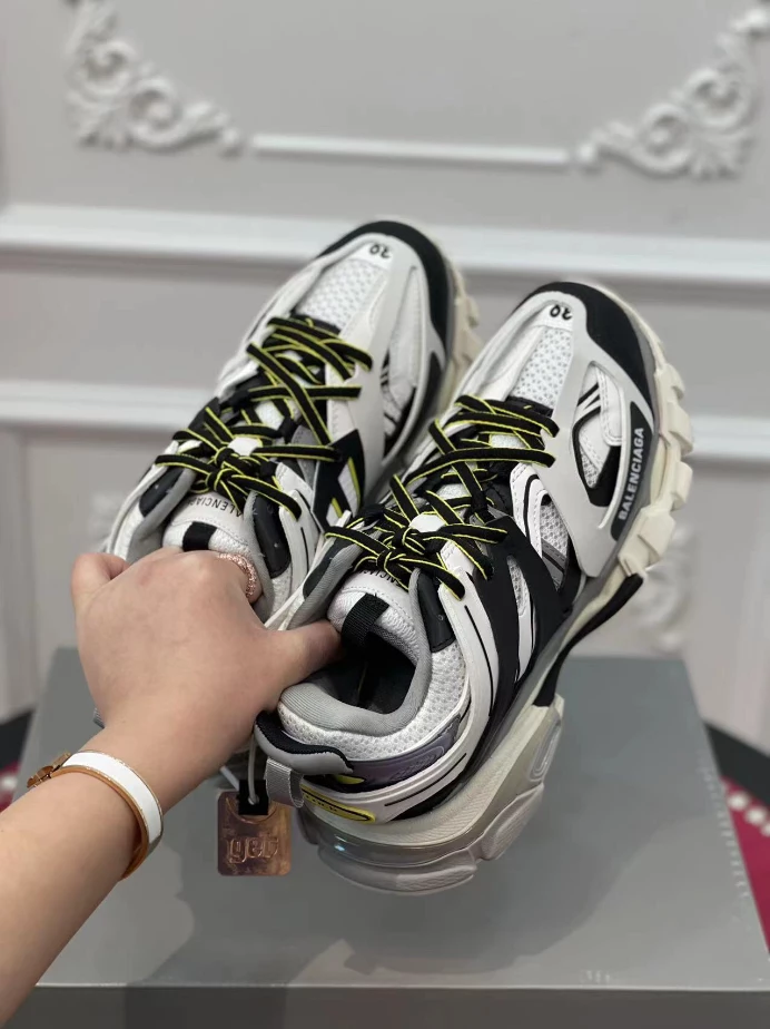 BALENCIAGA TRACK SNEAKER – BLA138