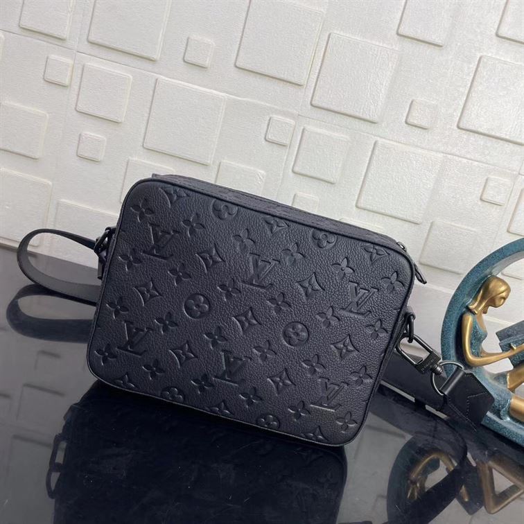 LOUIS VUITTON STEAMER MESSENGER  TAURILLON MONOGRAM – LVB059