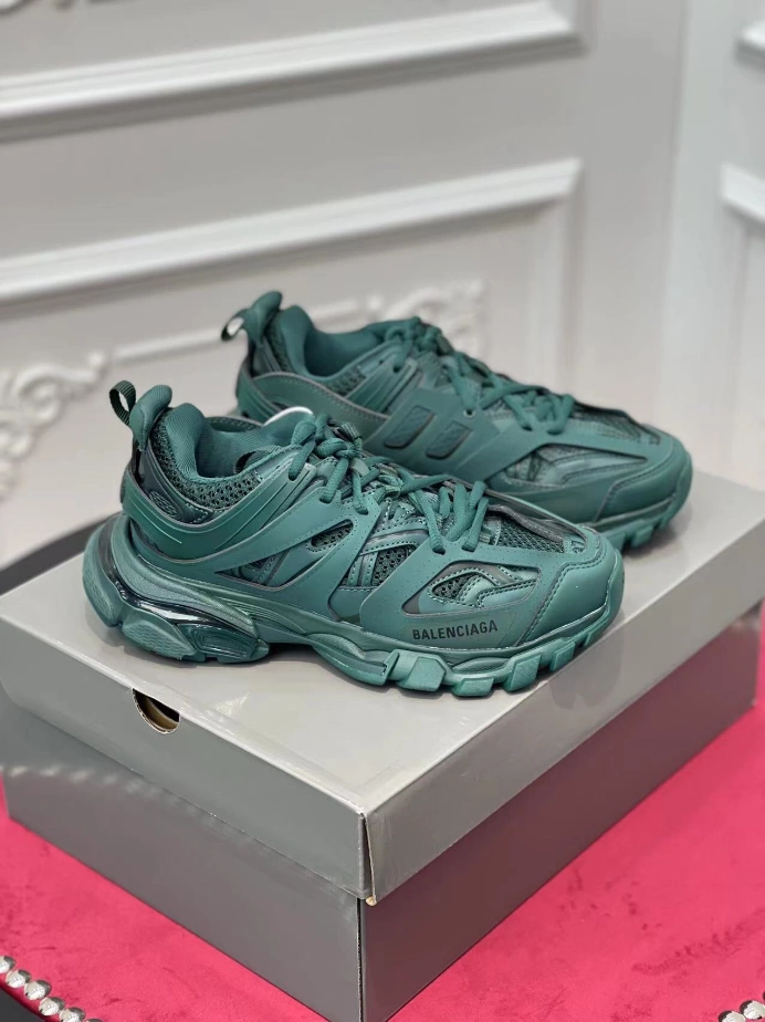 BALENCIAGA TRACK SNEAKER – BLA144