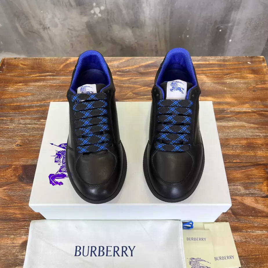 BURBERRY LEATHER STOCK SNEAKERS – BBR087