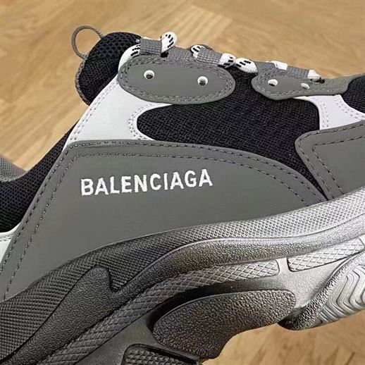 BALENCIAGA TRIPLE S GREY BLACK – BLA059