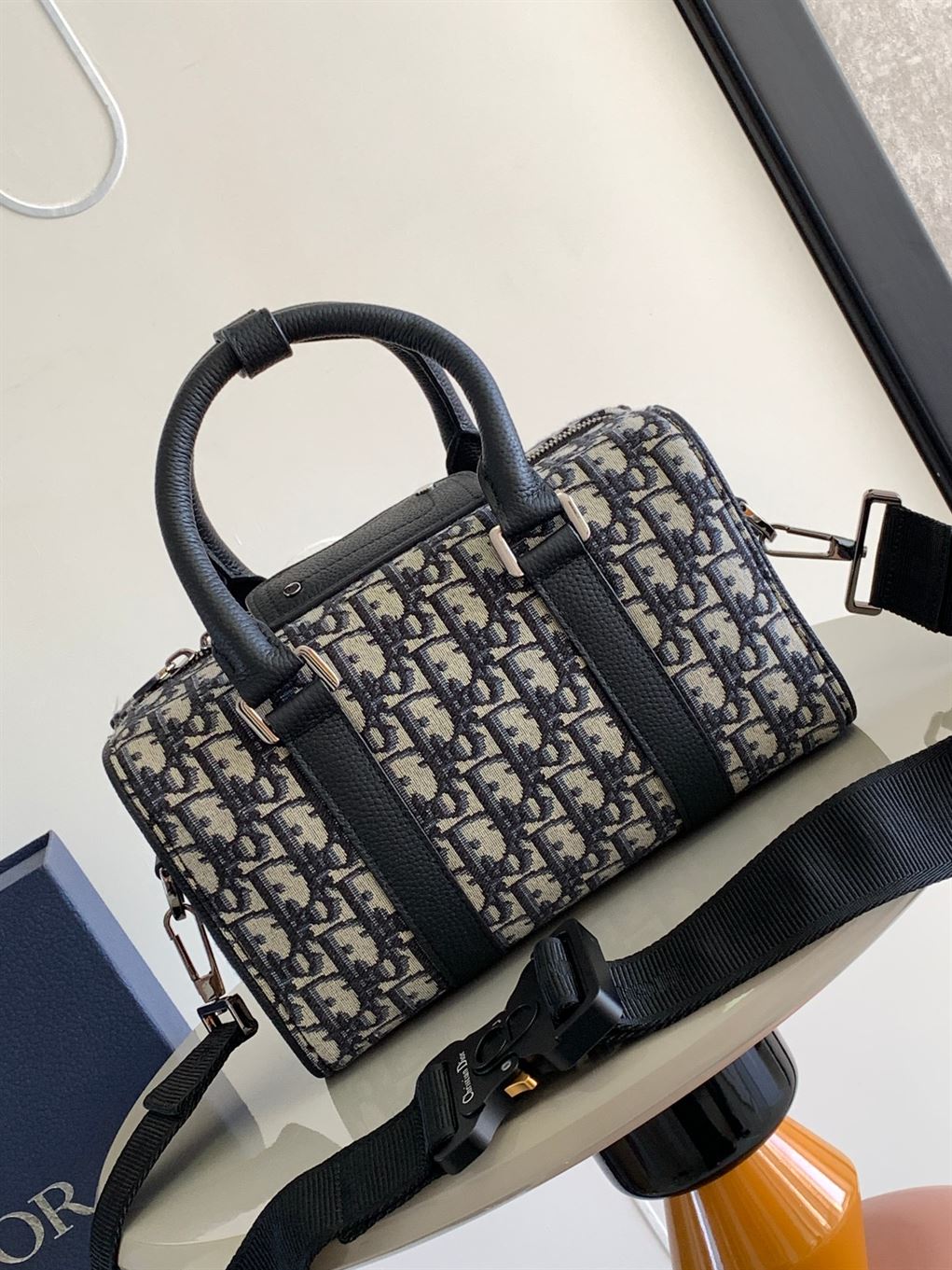 DIOR LINGOT 26 BAG BEGIN AND BLACK DIOR OBLIQUE JACQUARD – DIO045