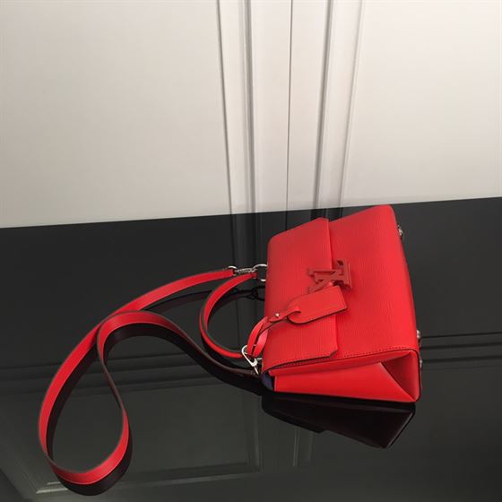 LOUIS VUITTON GRENELLE PM EPI LEATHER RED – LW061