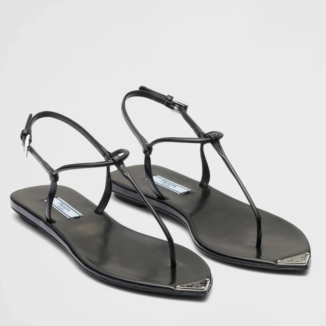 PRADA THONG SANDALS IN BLACK BRUSHED LEATHER – PSD047