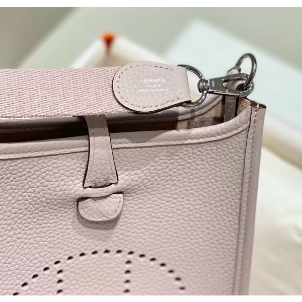 Hermes Evelyne III TPM Bag In Mauve Pale Clemence Leather – HW042