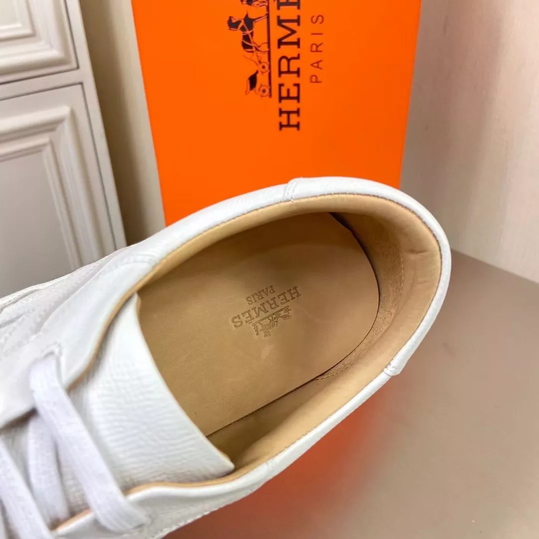 Hermes Boomerang Sneakers In White Epsom Leather – HM055