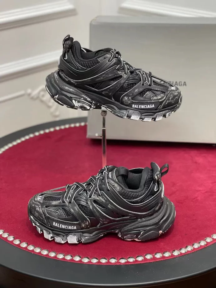 BALENCIAGA TRACK SNEAKER – BLA127
