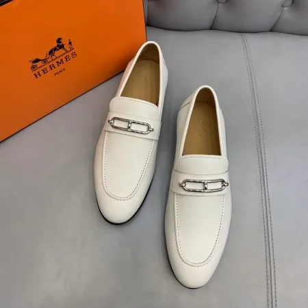 Hermes Men’s Colette Loafers In White Calfskin – HM046