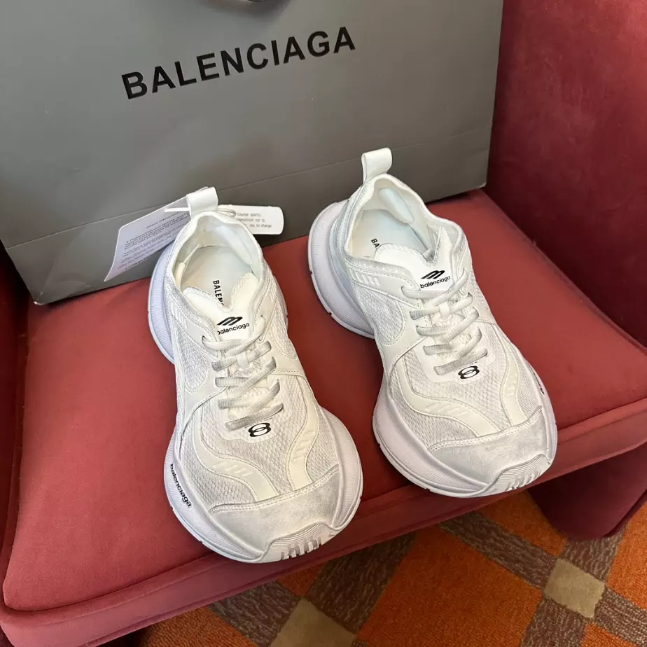 BALENCIAGA CIRCUIT SNEAKER – BLA100