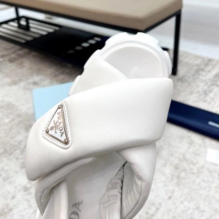 PRADA MONOLITH PADDED SANDALS IN WHITE NAPPA LEATHER – PSD018