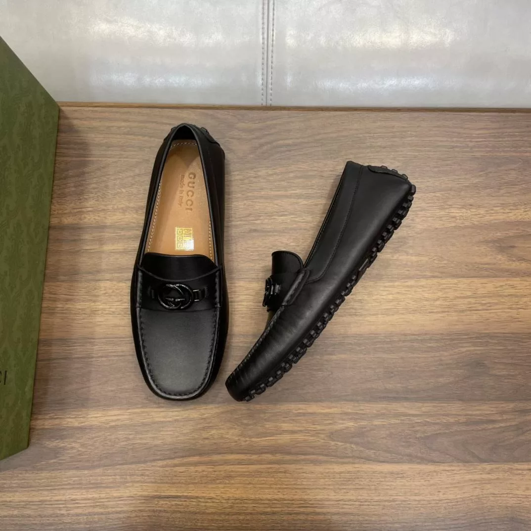 MEN’S INTERLOCKING G DRIVER BLACK LEATHER – GL106