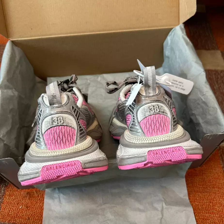 BALENCIAGA WOMEN’S 3XL SNEAKER – BLA102