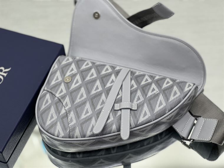 DIOR MINI SADDLE BAG GRAY CD DIAMOND CANVAS AND SMOOTH CALFSKIN – DIO005