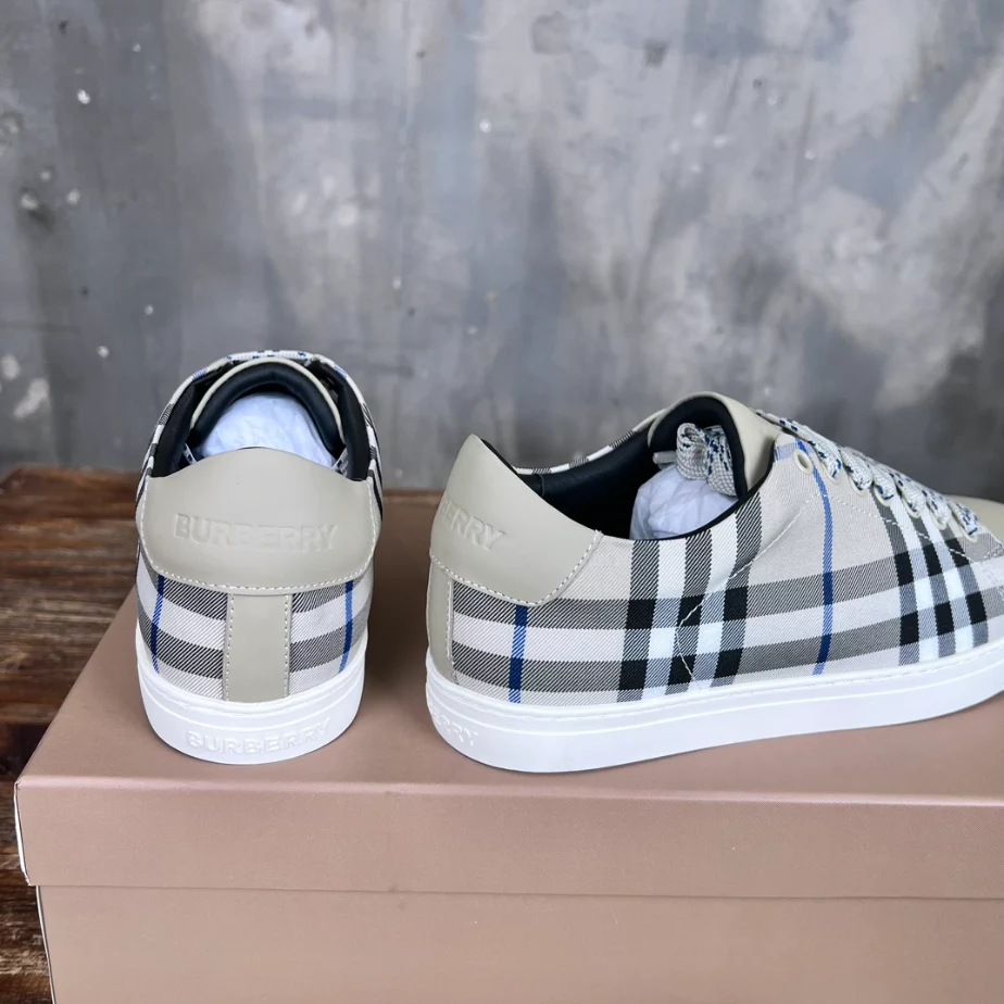 BURBERRY CHECK AND LEATHER SNEAKERS – BBR072