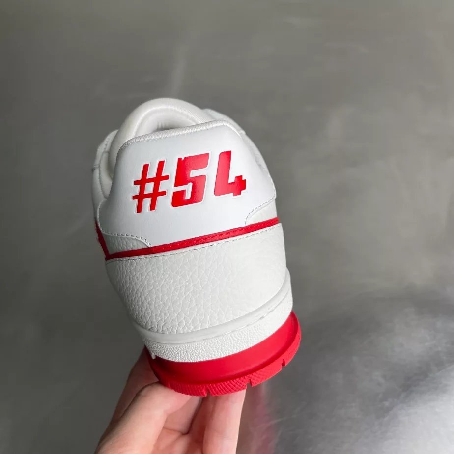 LOUIS VUITTON TRAINER SNEAKER – LVS257