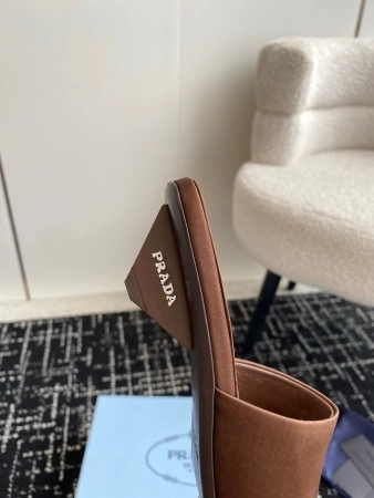 PRADA HEELED SLIDES 35MM IN TOBACCO SATIN – PSD065