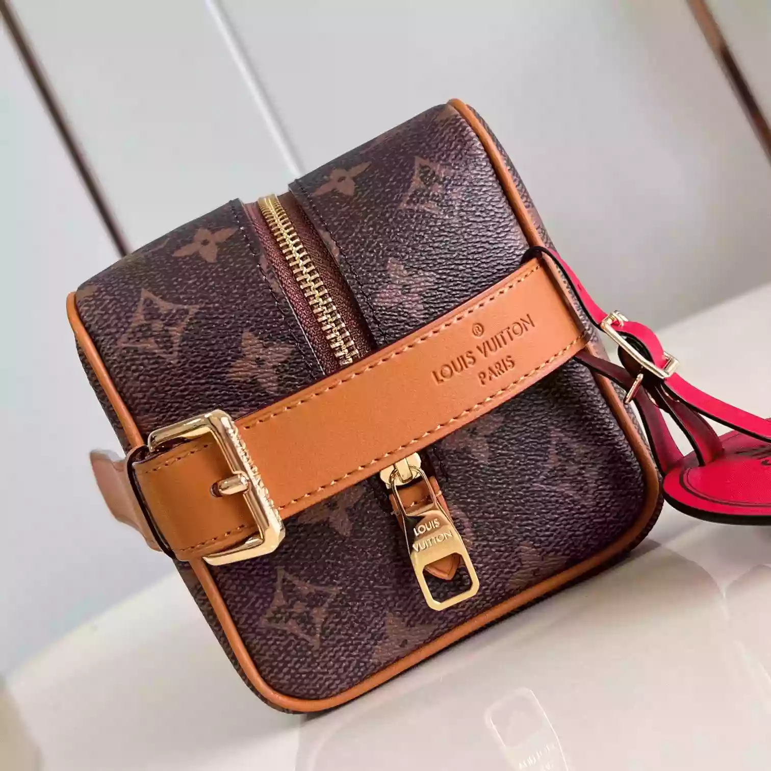 LOCKER DOPP KIT BROWN MONOGRAM DUST CANVAS M11765 – LW396