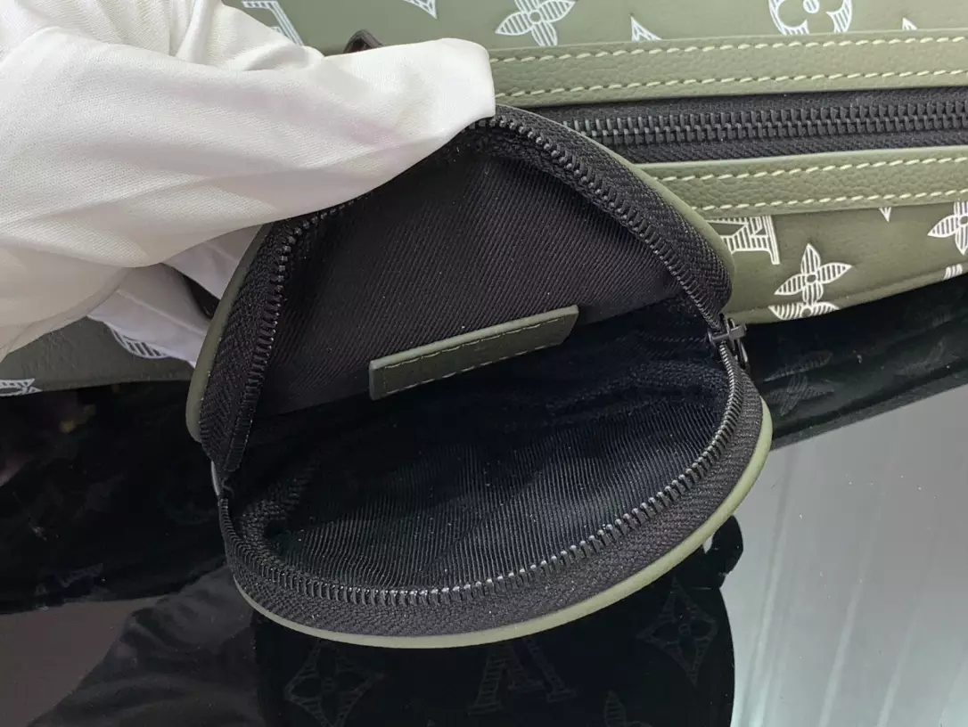 Louis Vuitton Duo Slingbag Olive Green Monogram Shadow – LW152