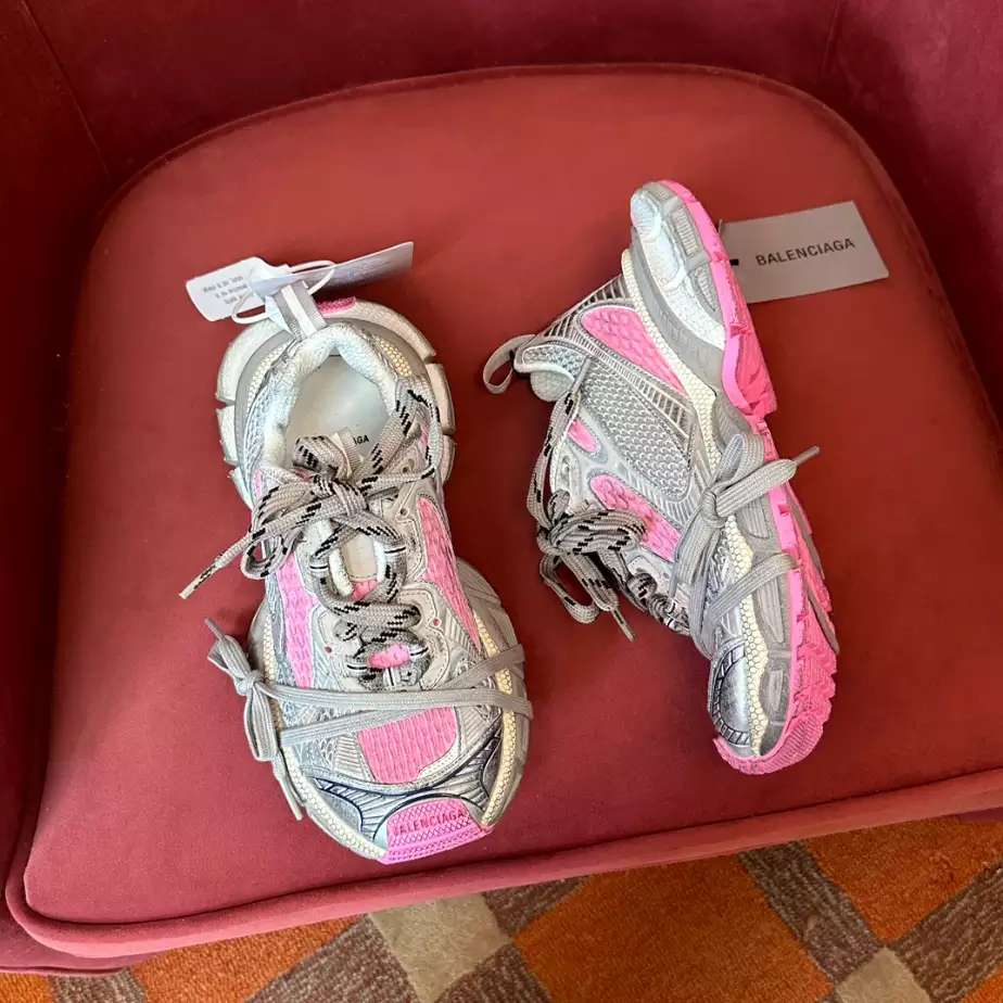 BALENCIAGA WOMEN’S 3XL SNEAKER – BLA102