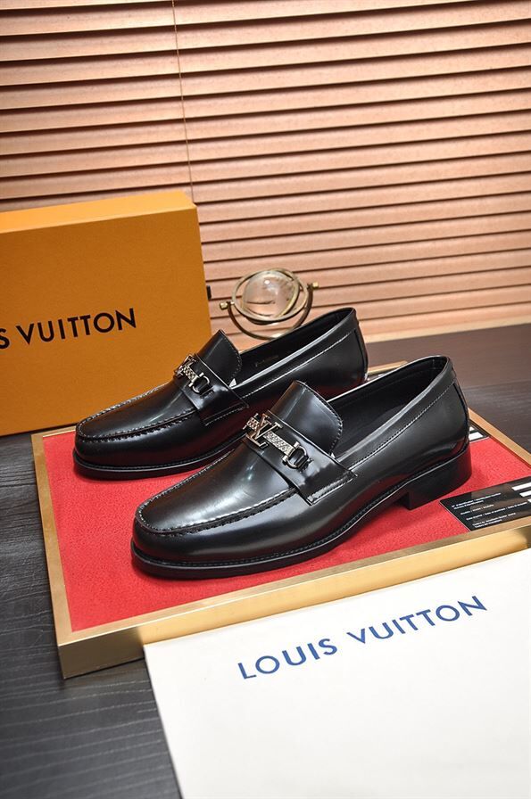 LOUIS VUITTON MAJOR LOAFER – VL002