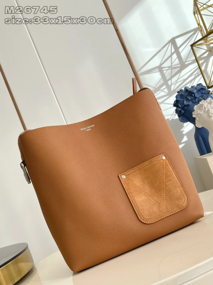 Louis Vuitton Verso Tote Bag – LW460