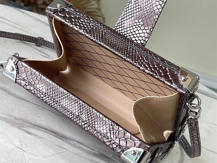 LOUIS VUITTON PETITE MALLE CROCODILIEN MAT – LW067