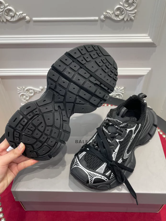 BALENCIAGA MEN’S 3XL SNEAKER – BLA119