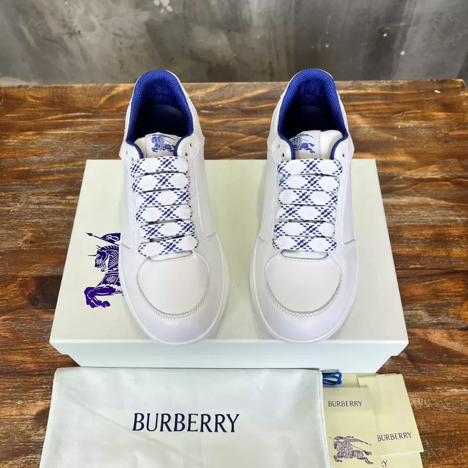 BURBERRY LEATHER STOCK SNEAKERS – BBR088