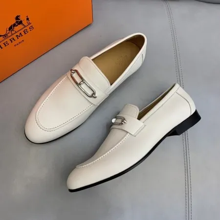Hermes Men’s Colette Loafers In White Calfskin – HM046