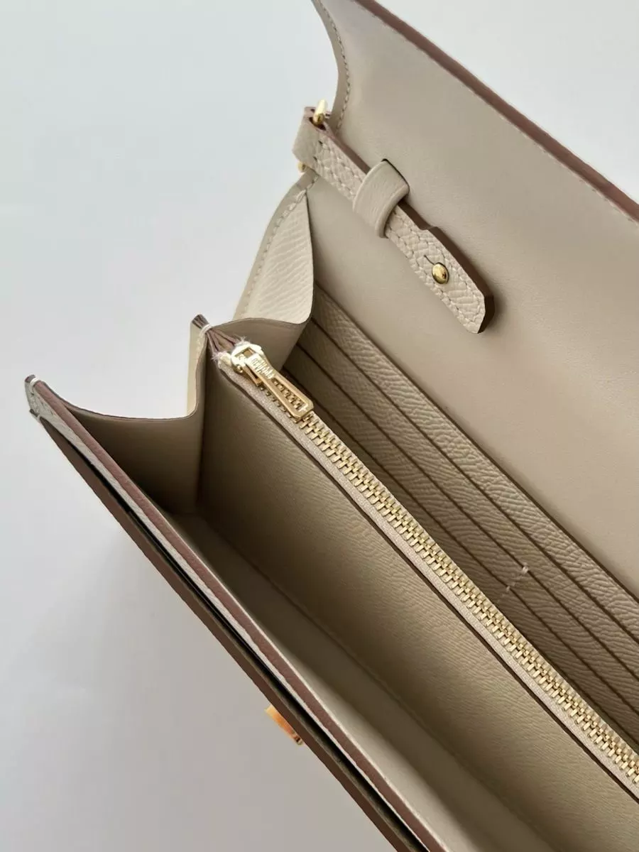 Hermes Constance To Go Wallet in Craie Epsom Calfskin – HW177