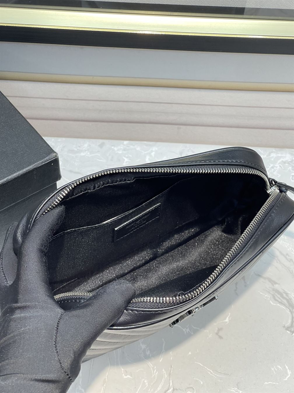 YSL LOU CAMERA BAG IN QUILTED LEATHER – YB049