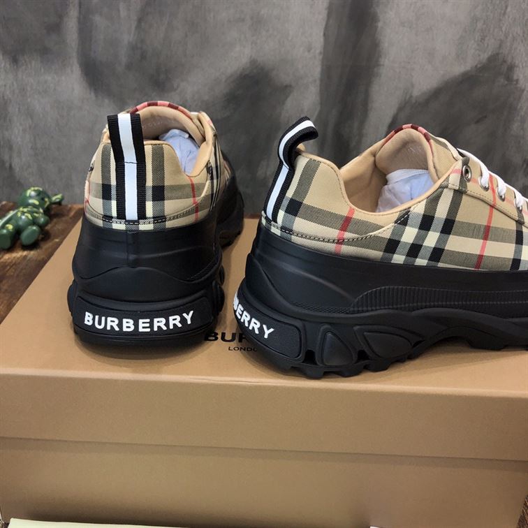 BURBERRY VINTAGE CHECK COTTON ARTHUR SNEAKERS – BBR028