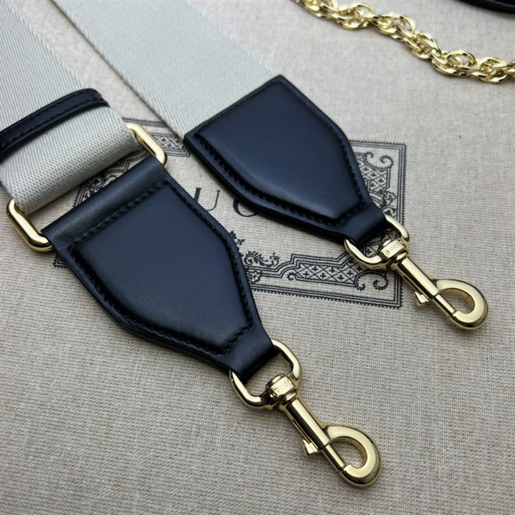 GUCCI GG MATELASSE HANDBAG WITH BLACK LEATHER – GB89