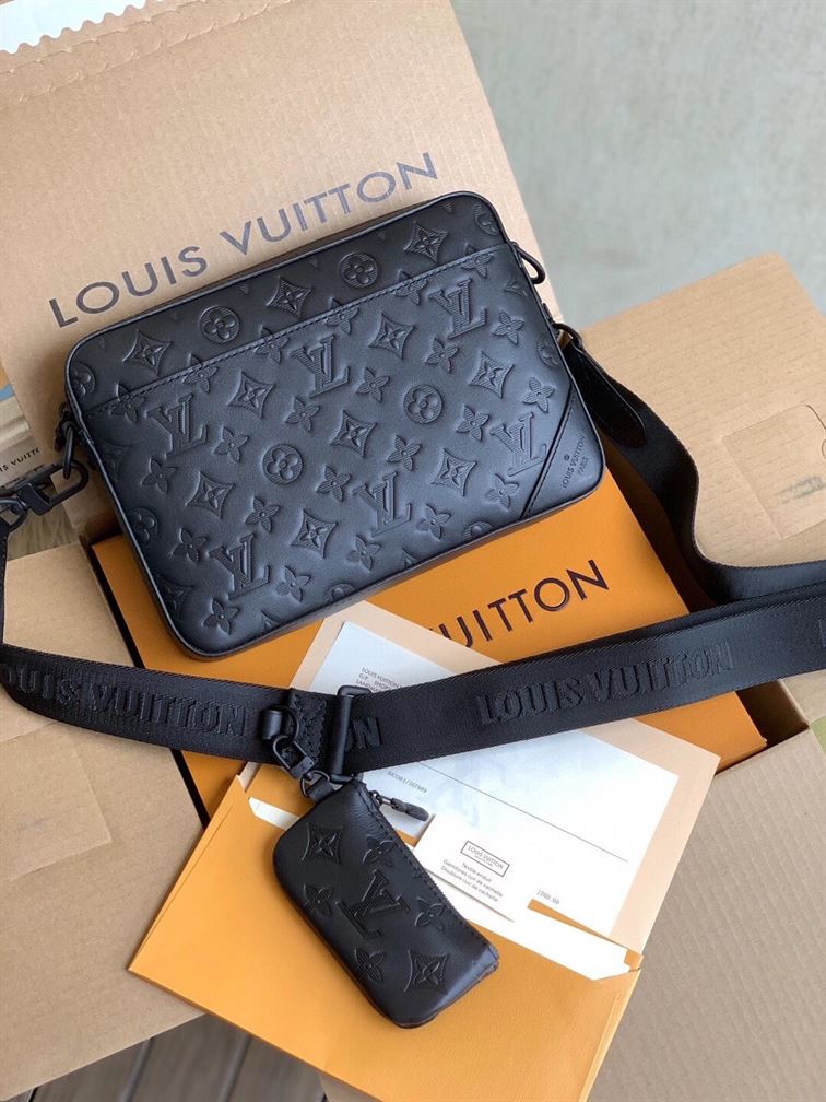 LOUIS VUITTON DOU MESSENGER BLACK – LVB040
