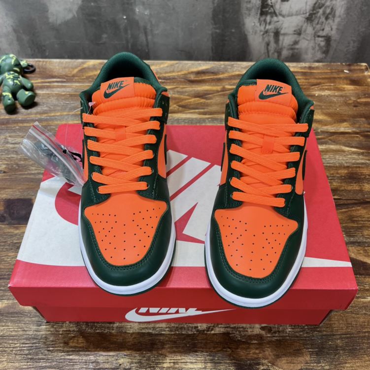 NIKE DUNK LOW MIAMI HURRICANES – NSN021