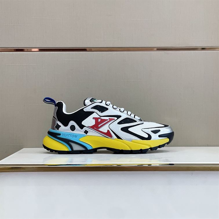 LOUIS VUITTON RUNNER TATIC SNEAKER – LVS025