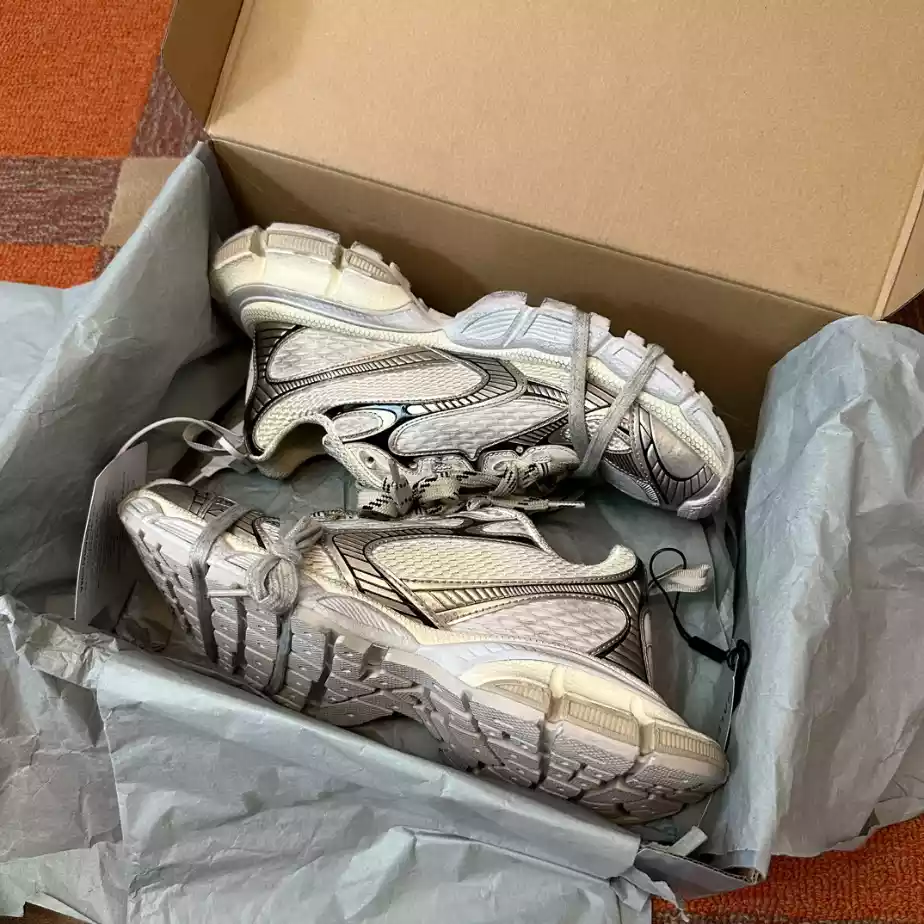 BALENCIAGA MEN’S 3XL SNEAKER – BLA096