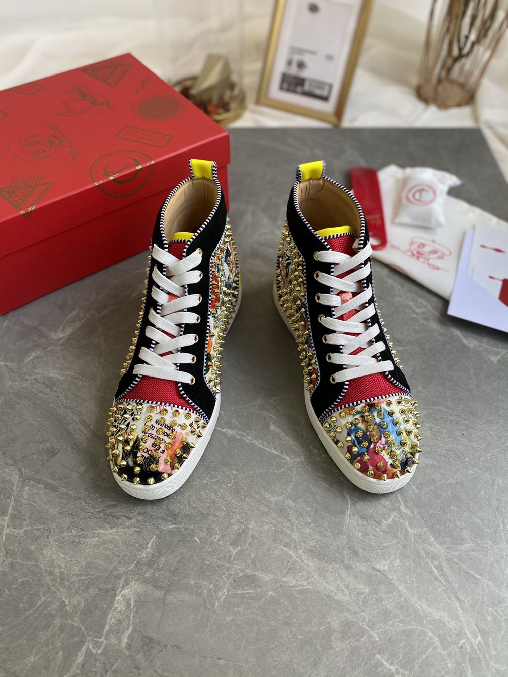 CHRISTIAN LOUBOUTIN HIGH TOP SNEAKER – CLS014
