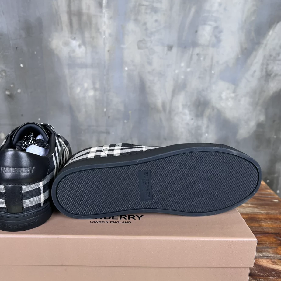 BURBERRY CHECK AND LEATHER SNEAKERS – BBR073