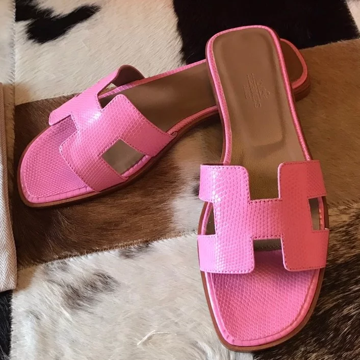 HERMES ORAN SLIDE SANDALS IN PINK LIZARD LEATHER – HMSD113
