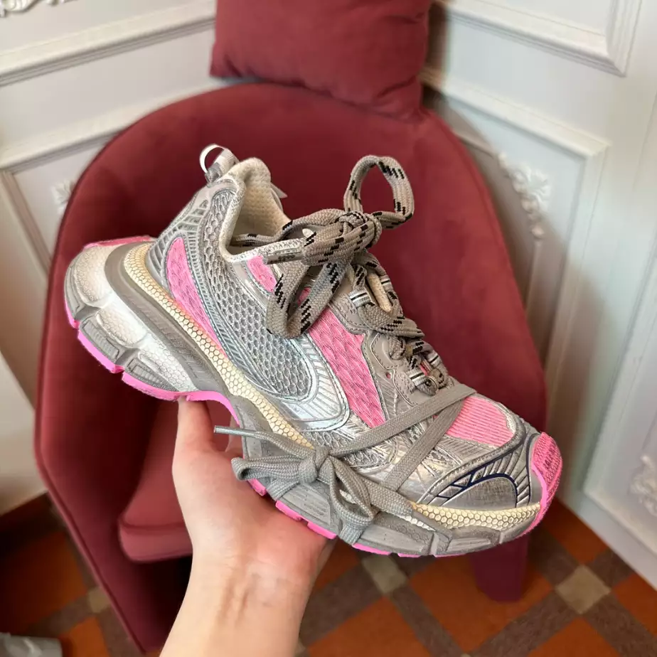 BALENCIAGA WOMEN’S 3XL SNEAKER – BLA102