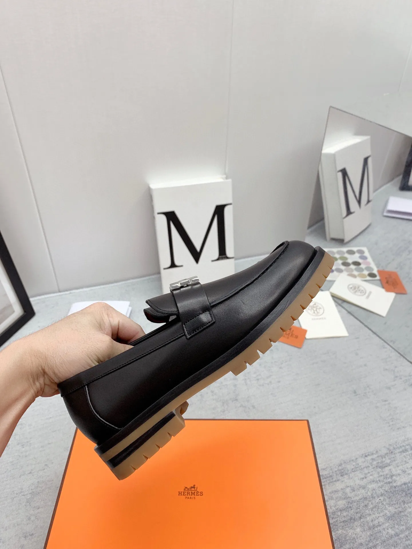 Hermes Women’s Faubourg Loafers in Black Leather – HM076