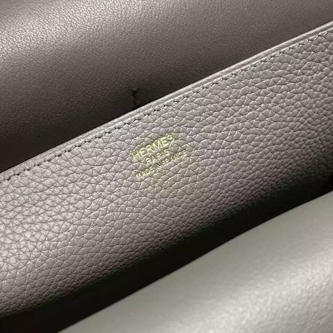 Hermes Halzan 25 Bag in Gris Meyer Clemence Leather – HW090