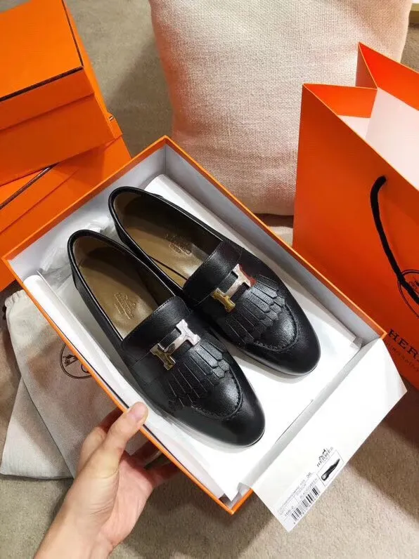 Hermes Women’s Royal Loafers In Black Calfksin – HM090