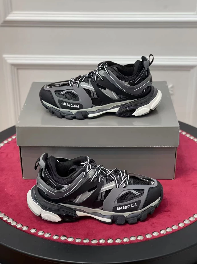 BALENCIAGA TRACK SNEAKER – BLA134